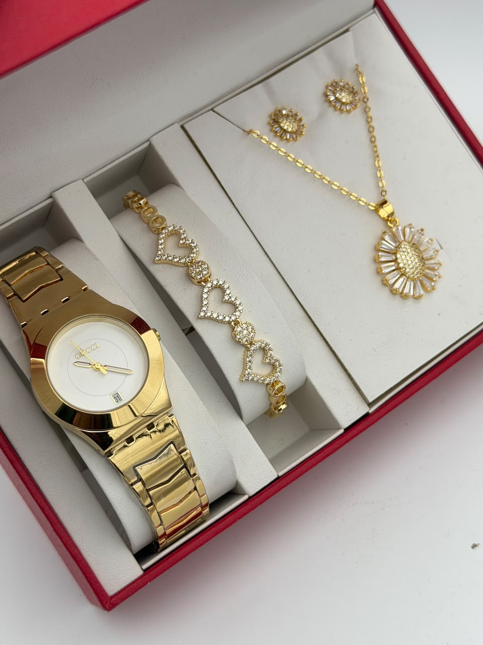 Dilia's watches and Jewelries