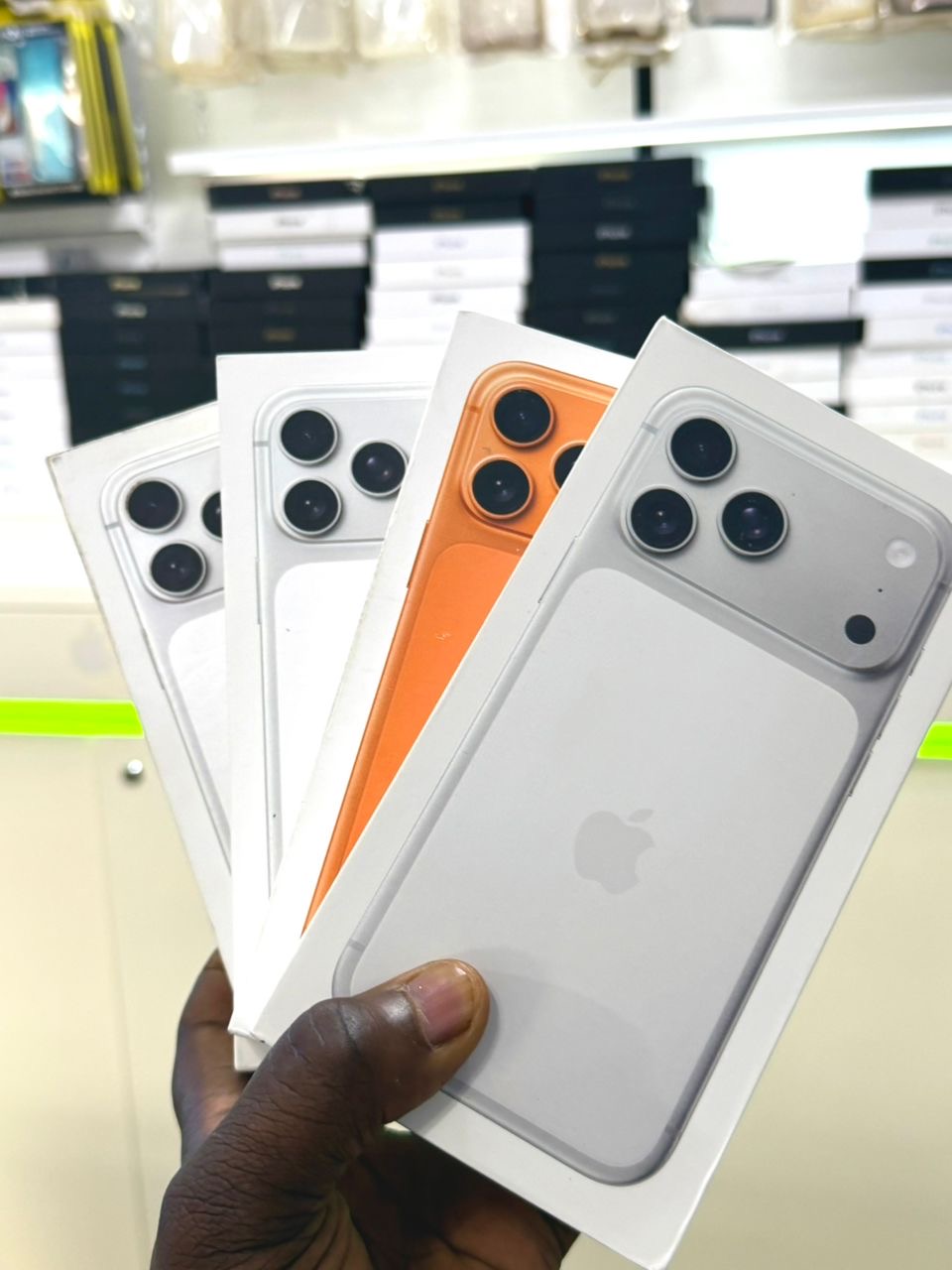 iPhone 17pro max 256gig