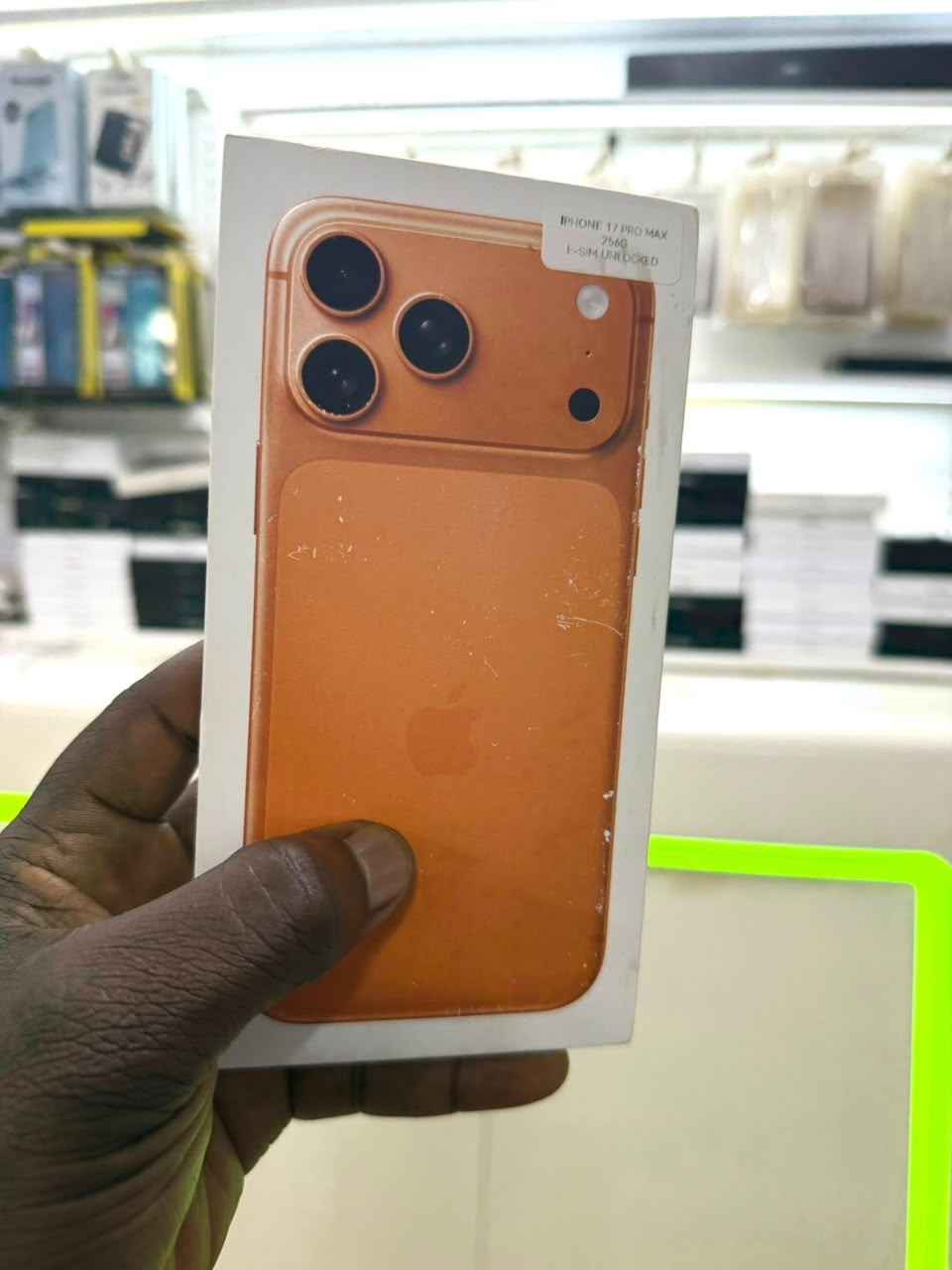 iPhone 17pro max 256gig