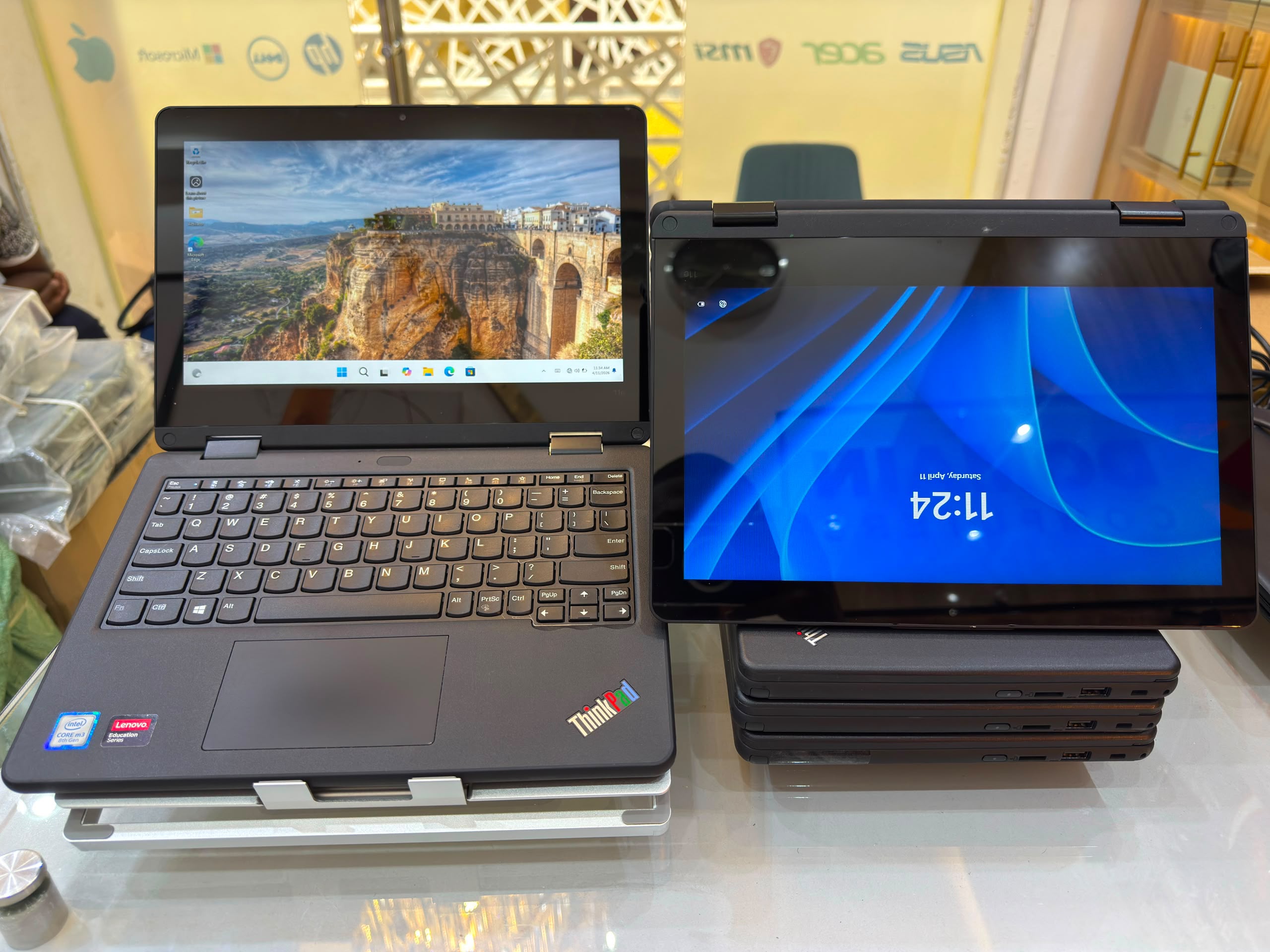 Lenovo YOGA 11E Gen6 x360